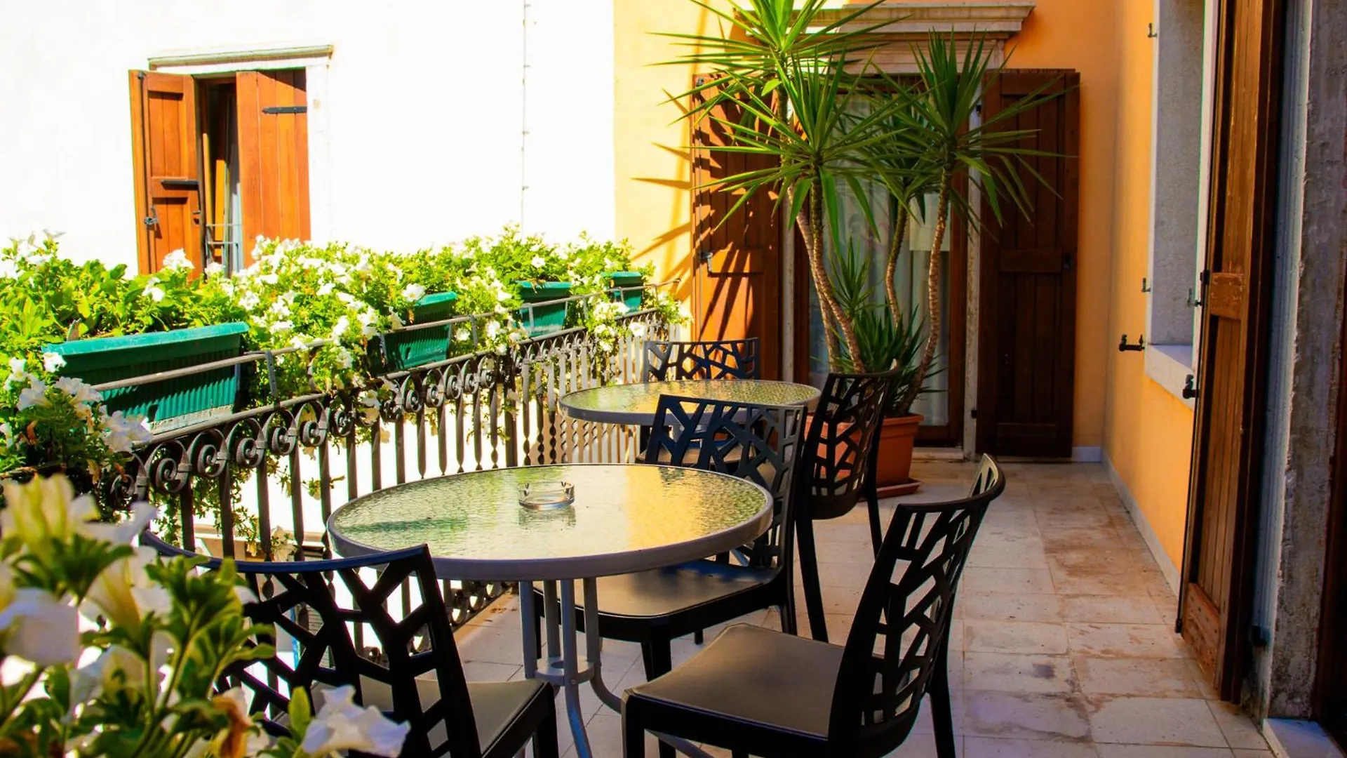 Hotel Dependance Silvestro Garda   Garda (Verona)