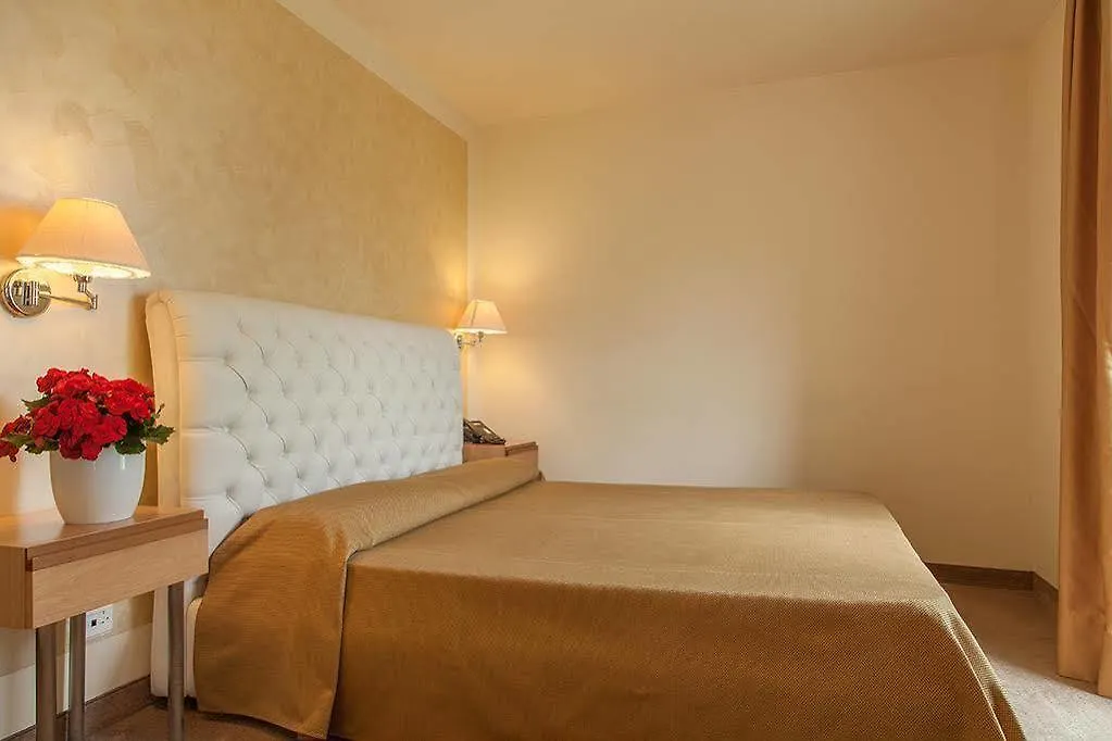 Hotel Dependance Silvestro Garda  Garda (Verona)